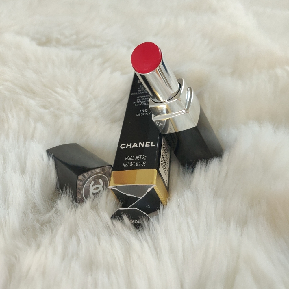 Chanel Rouge Coco Bloom Lipstick (136 Destiny)